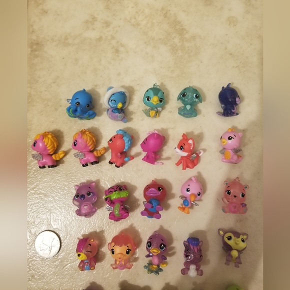 Lot of 30 hatchmals mini figures 2 duplicates - Picture 2 of 6